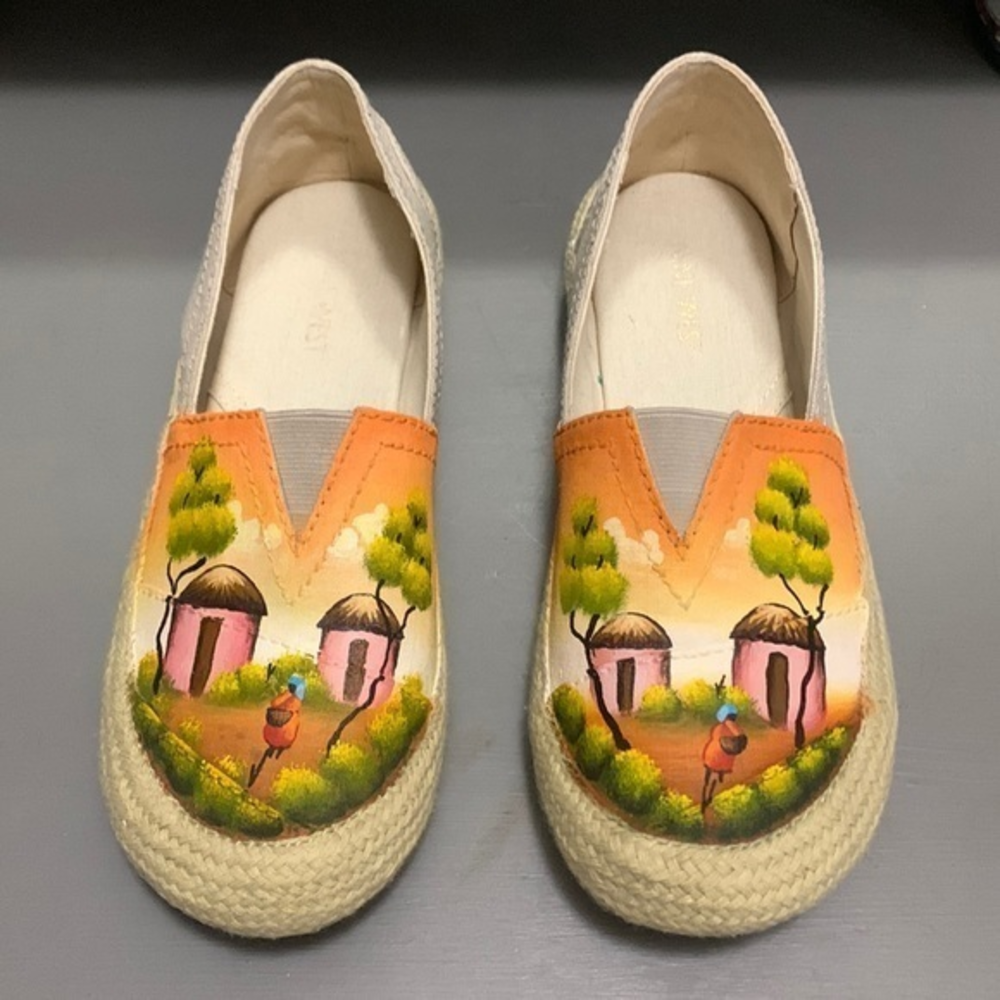 Nine West‎ beautiful espadrilles painted scene perfect size 7
